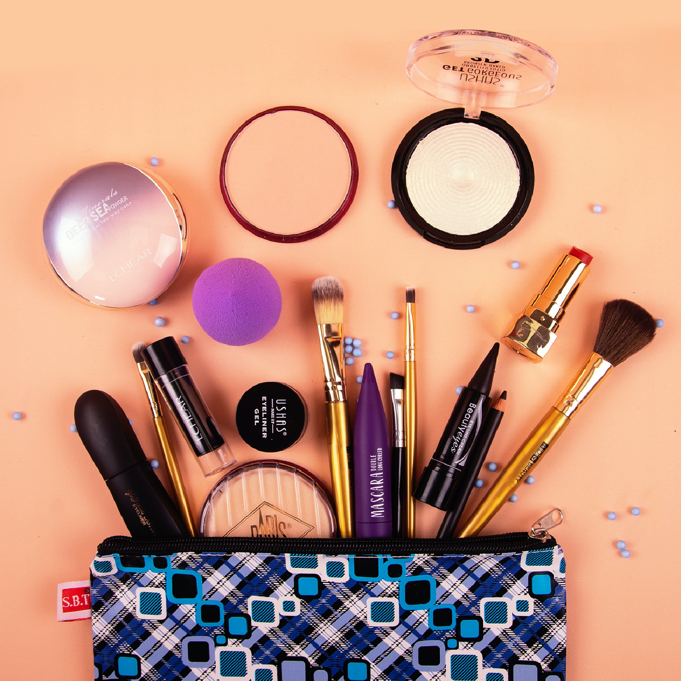 The Minimalist Approach to Makeup